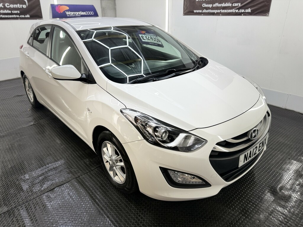Hyundai I30 Hatchback 1.6 Crdi Active 2012 Black #9