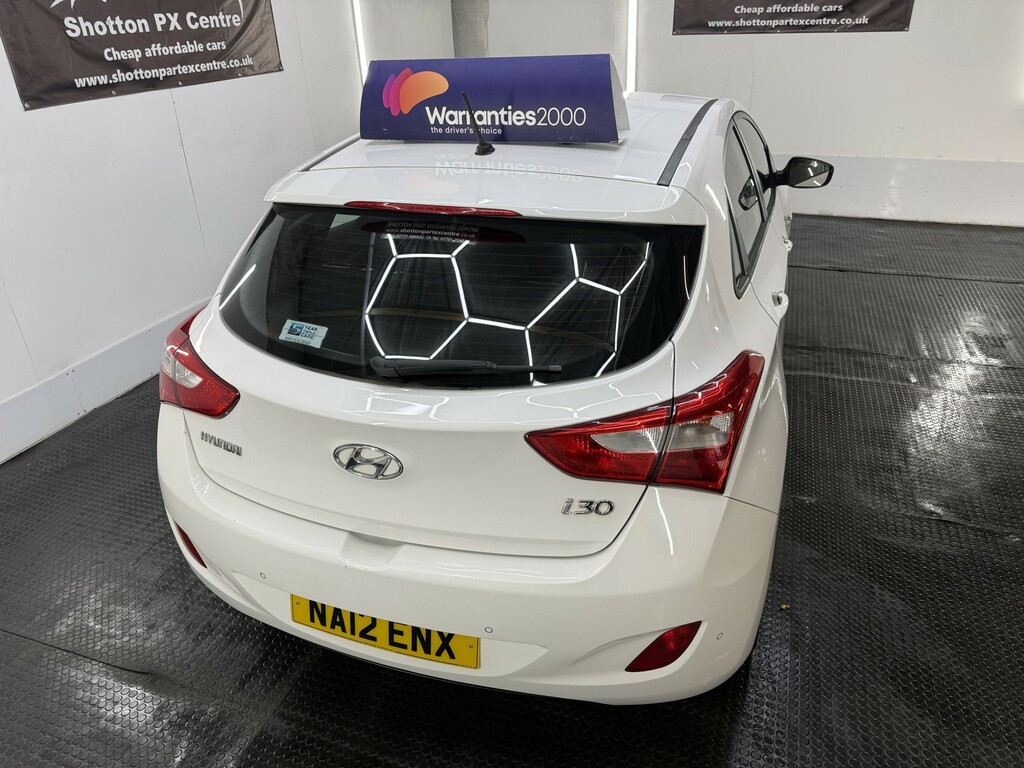 Hyundai I30 Hatchback 1.6 Crdi Active 2012 Black #14
