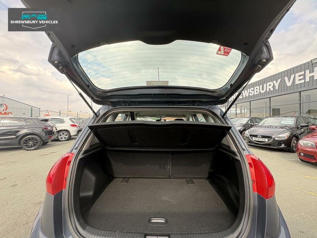 Kia Venga 4 1.6  #23
