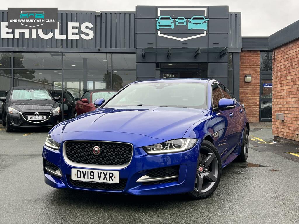 Jaguar XE R-sport Blue