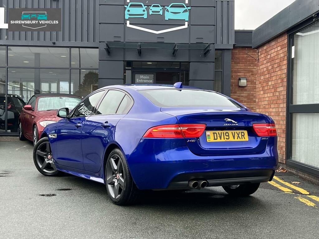 Jaguar XE R-dynamic S  #9