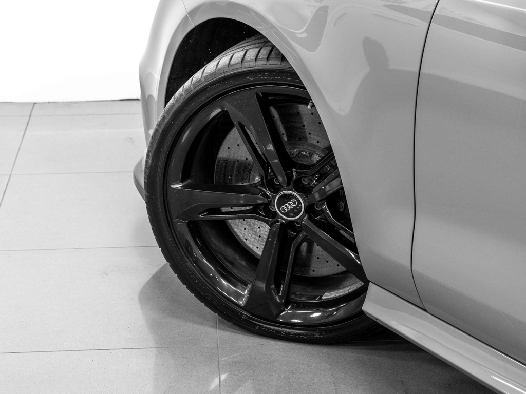 Audi RS7 Hatchback 4.0 Black #13