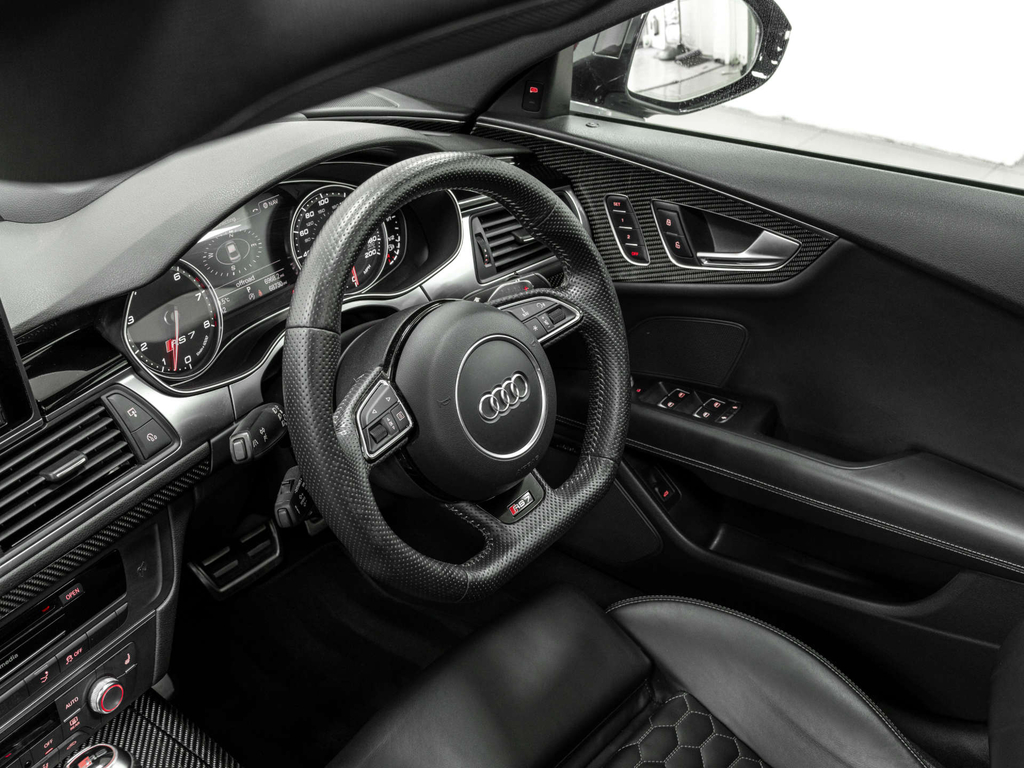Audi RS7 Hatchback 4.0 Black #32