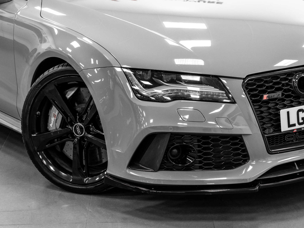 Audi RS7 Hatchback 4.0 Black #12