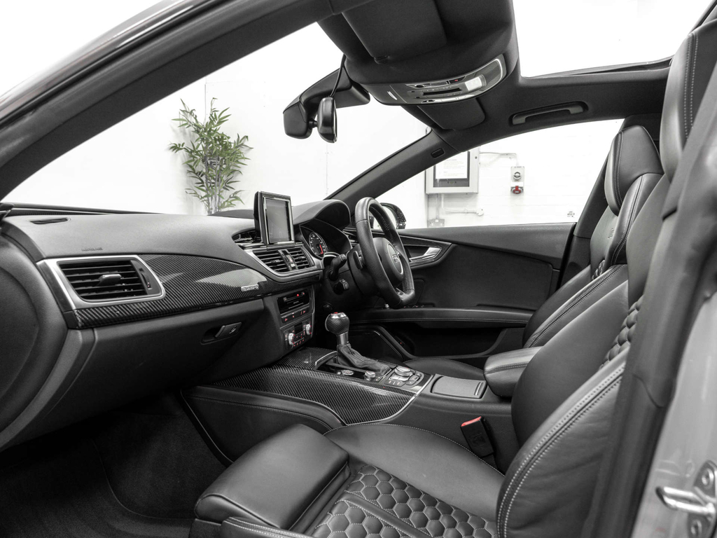 Audi RS7 Hatchback 4.0 Black #19
