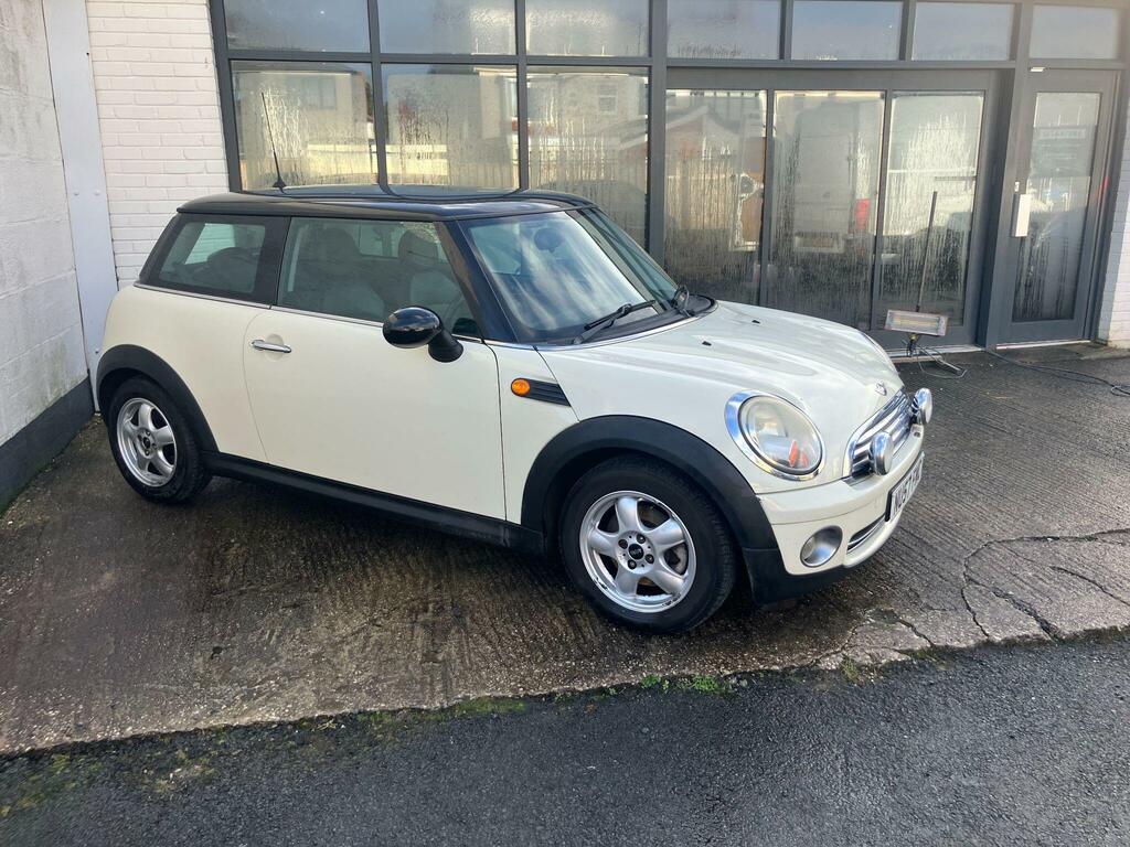 Mini Hatch 1.6 Cooper Euro 4 NU57FMC White