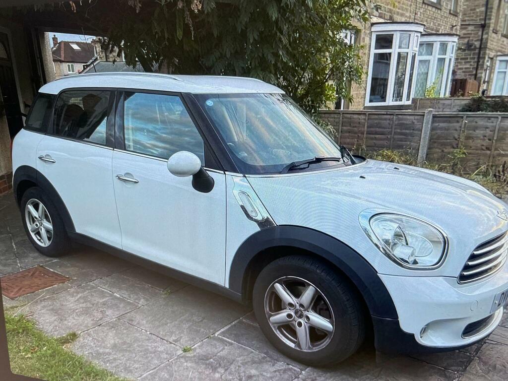 Mini Countryman Cooper White