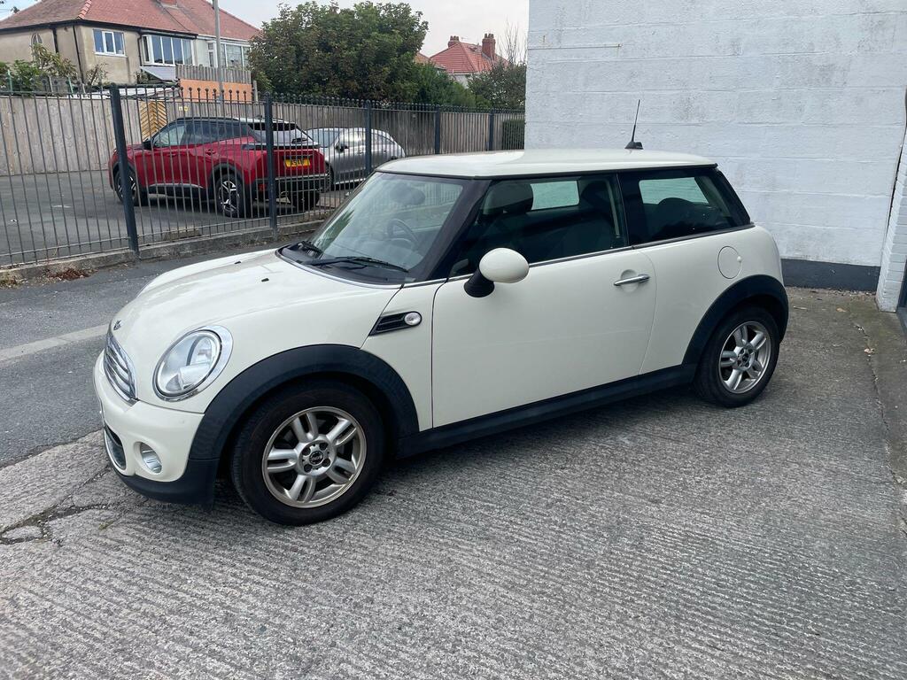 Mini Hatch Silver #12