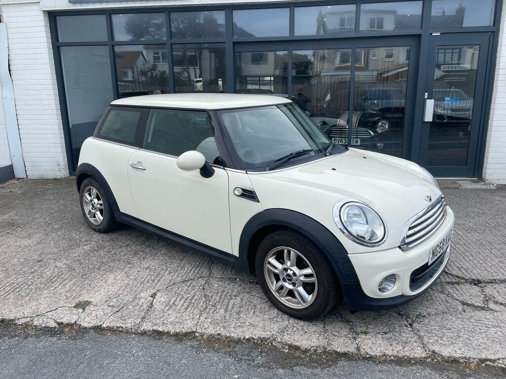 Mini Hatch One White #6