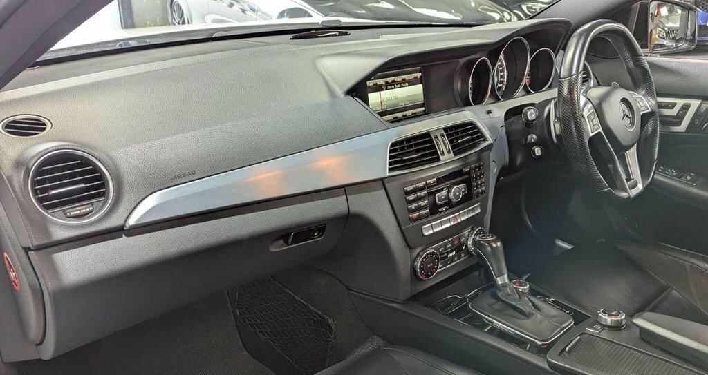 Mercedes-Benz C Class Amg Sport Edition Black #20
