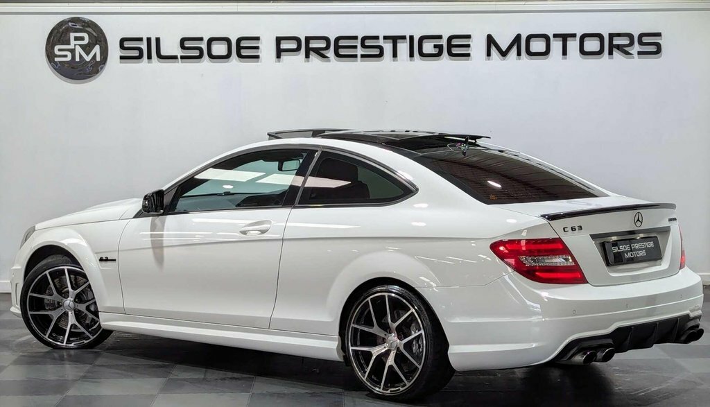 Mercedes-Benz C Class 6.2 C63 Amg  #2