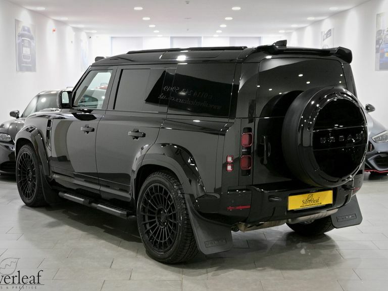 Land Rover Defender 2023 23 Land Rover D300 Hard Top X-dynamic Hse Urb Black #2