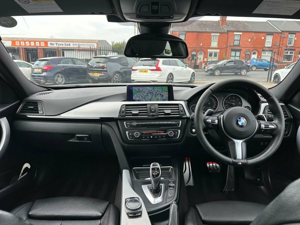 BMW 3 Series 2L M Sport White #4