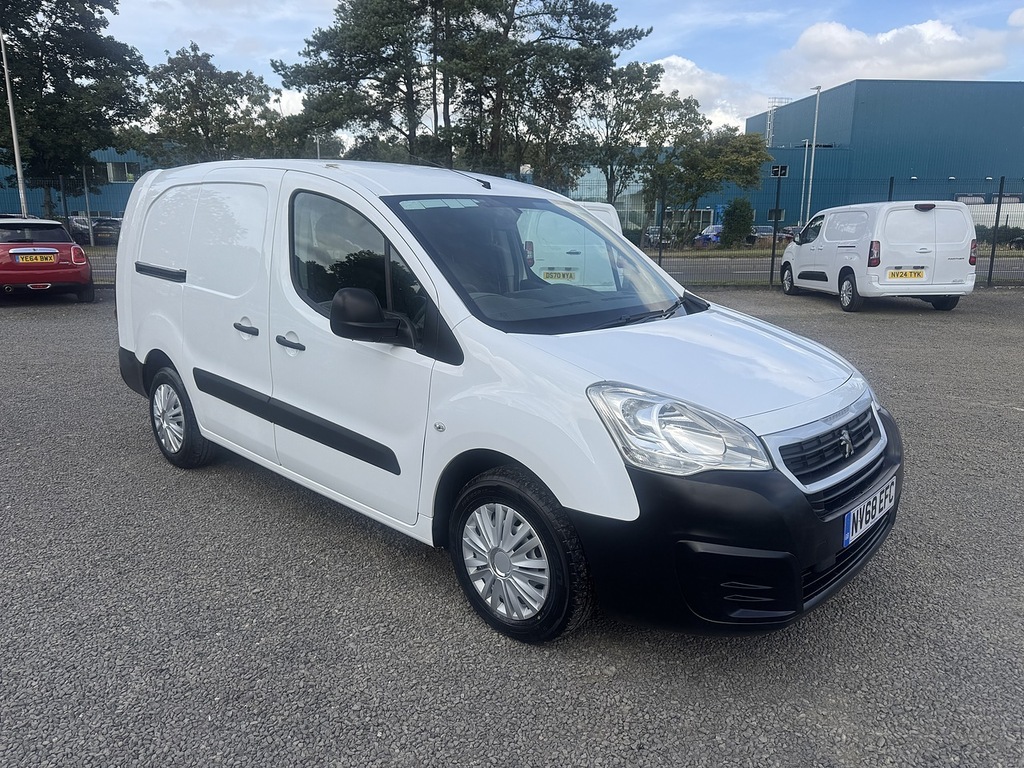 Peugeot Partner Bluehdi 744 S White #2