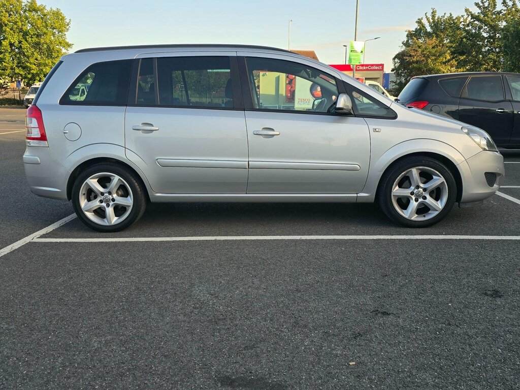 Vauxhall Zafira 1.6 16V Exclusiv Euro 5 LA12EAJ Silver #5