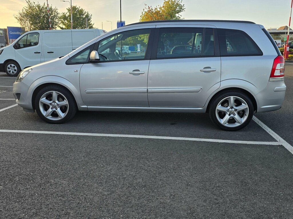 Vauxhall Zafira 1.6 16V Exclusiv Euro 5 LA12EAJ Silver #6
