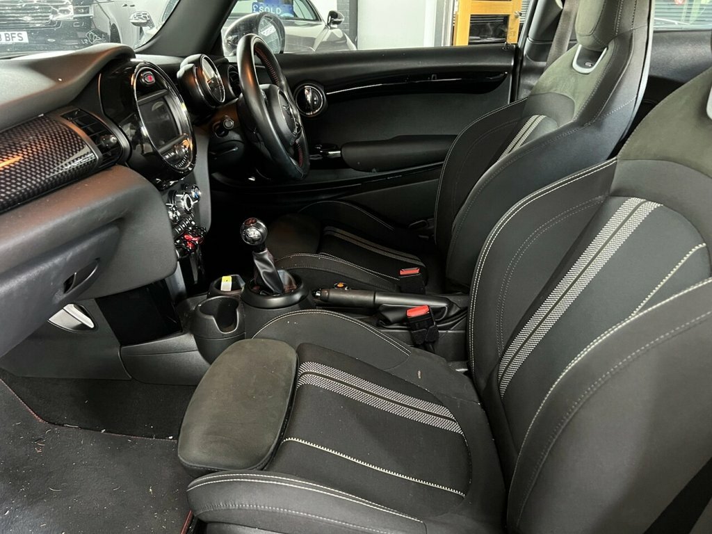 Mini Hatch 2L Cooper S SR18OFG Black #3