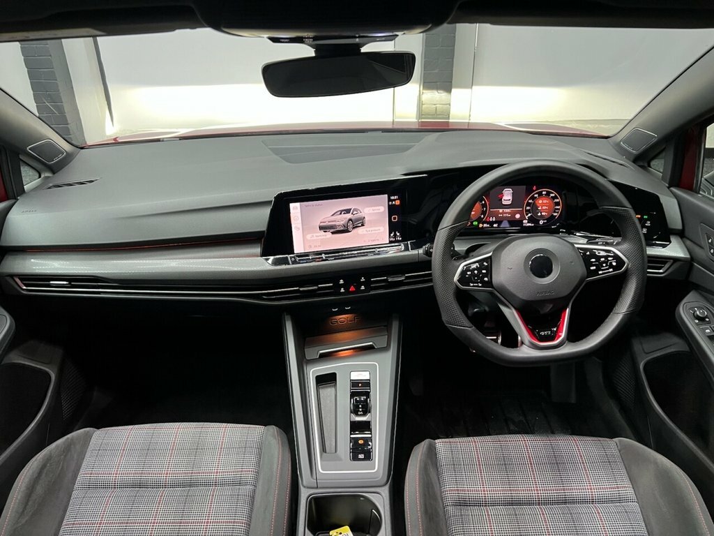 Volkswagen Golf 2L Gti Red #2