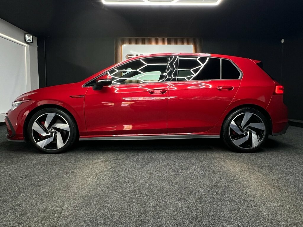 Volkswagen Golf 2L Gti Red #4