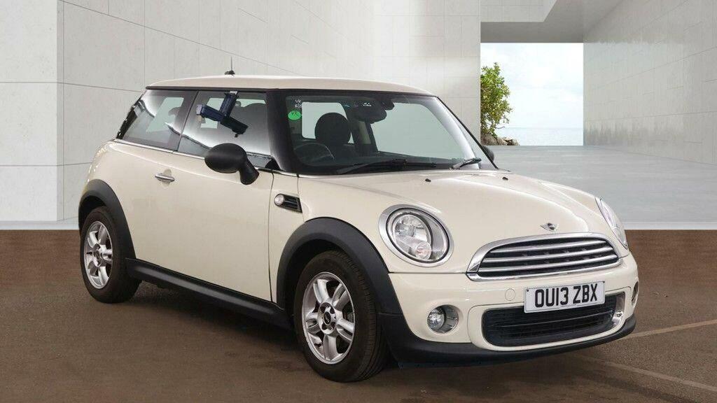 Mini Hatch Hatchback 1.6 One Euro 5 201313 OU13ZBX White