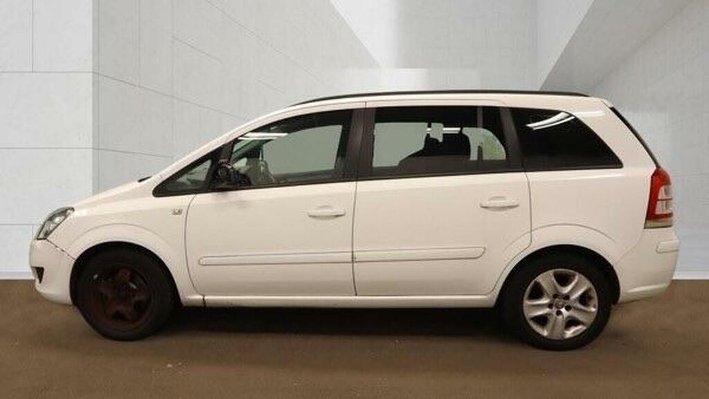 Vauxhall Zafira 1.6 16V Exclusiv Euro 5 OU63OXT White #5
