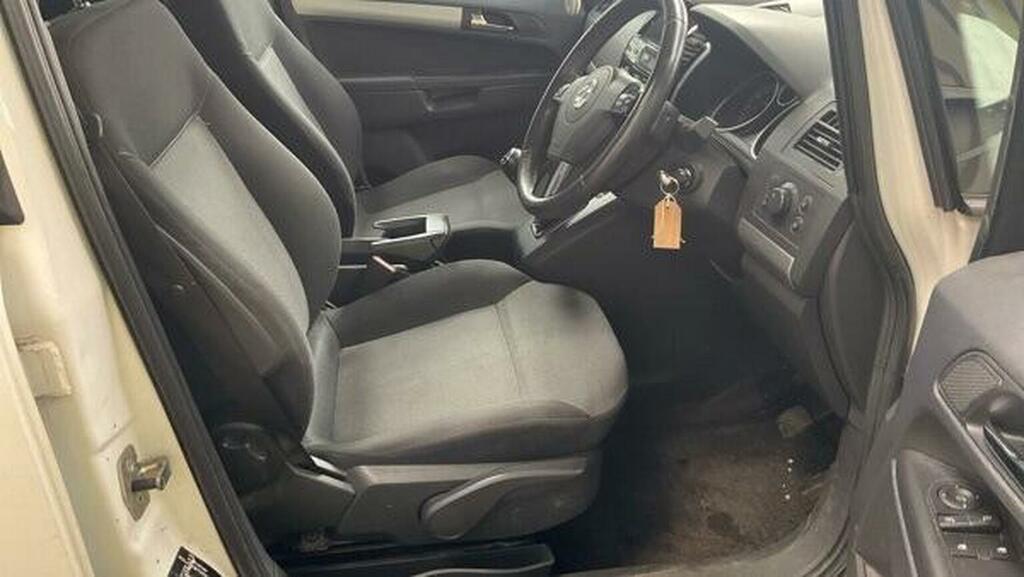 Vauxhall Zafira 1.7 Cdti Ecoflex Silver #9