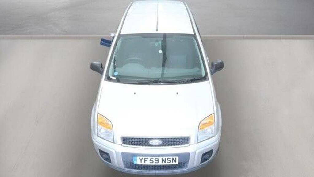 Ford Fusion Titanium Silver #2