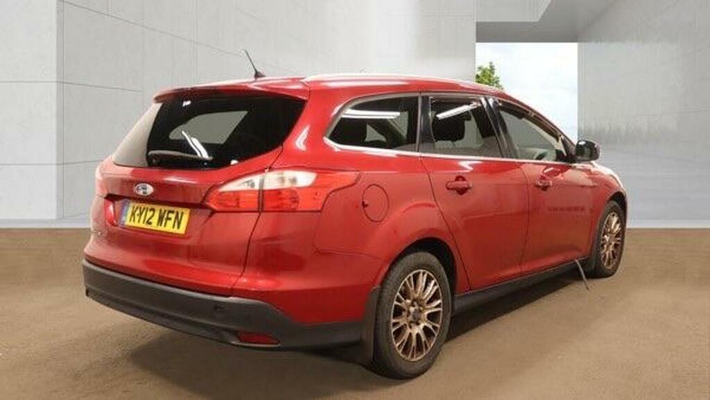 Ford Focus 1.6 Titanium Powershift Euro 5 Red #6