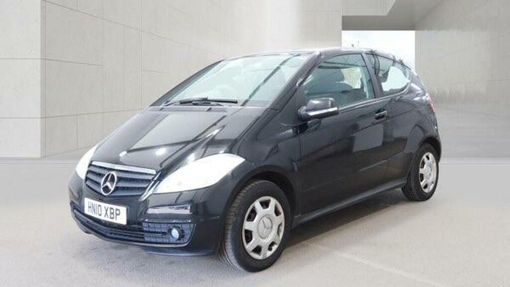 Mercedes-Benz A Class 1.5 A160 Classic Se Cvt Black #3