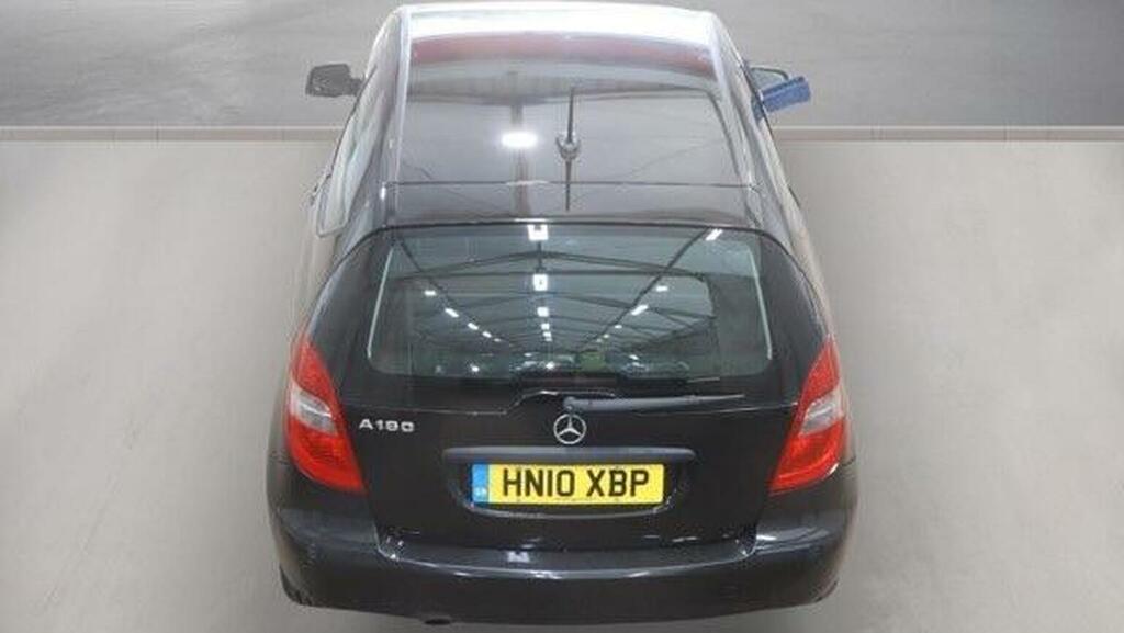 Mercedes-Benz A Class 1.5 A160 Classic Se Cvt Black #6