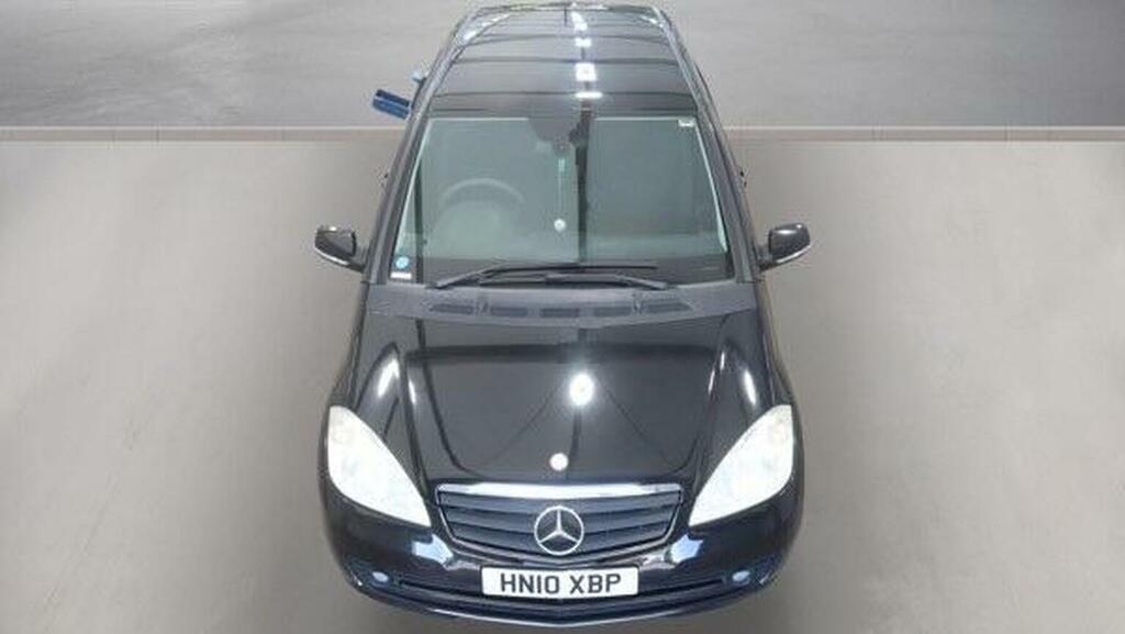 Mercedes-Benz A Class 1.5 A160 Classic Se Cvt Black #2