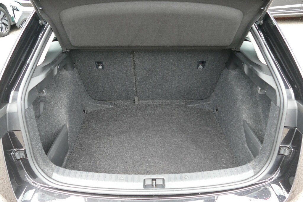 Skoda Scala Hatchback Black #28