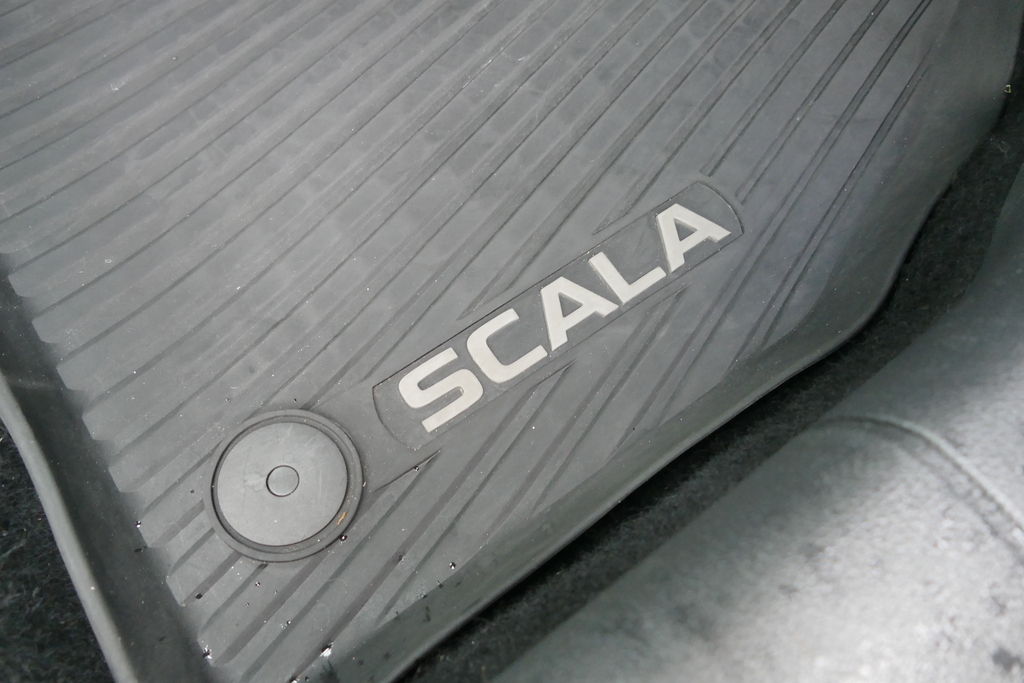 Skoda Scala Hatchback Black #25