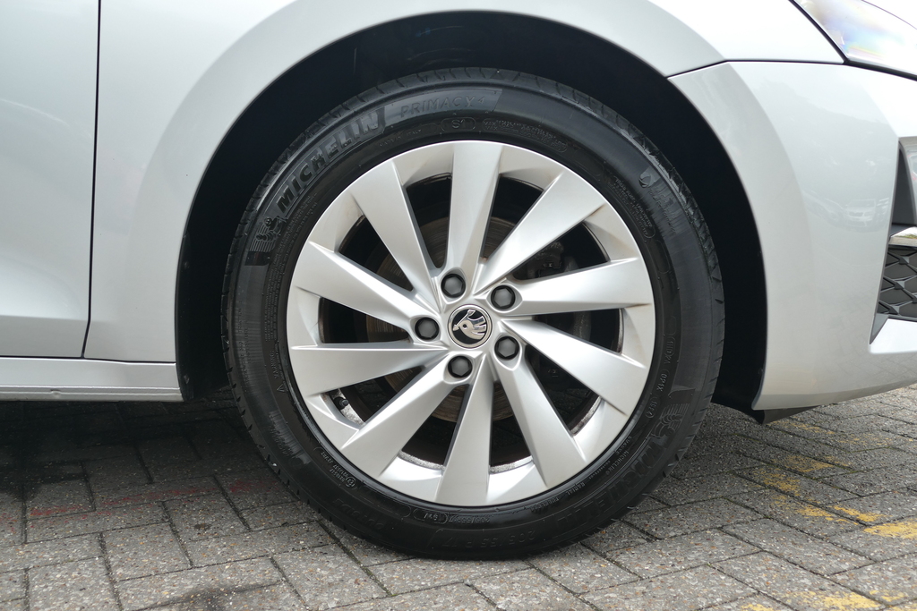 Skoda Octavia 1.5 Tsi 150 Se L 150 Ps PN74UTC Silver #5
