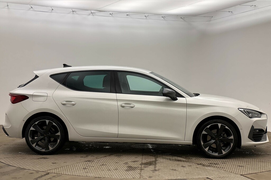 Cupra Leon 1.5 Etsi V1 Dsg 0 Ps White #5