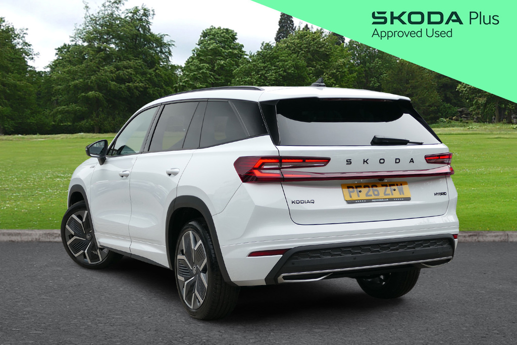 Skoda Kodiaq 1.5 Tsi E-tec Sportline Dsg 7 Seat 0 Ps White #3