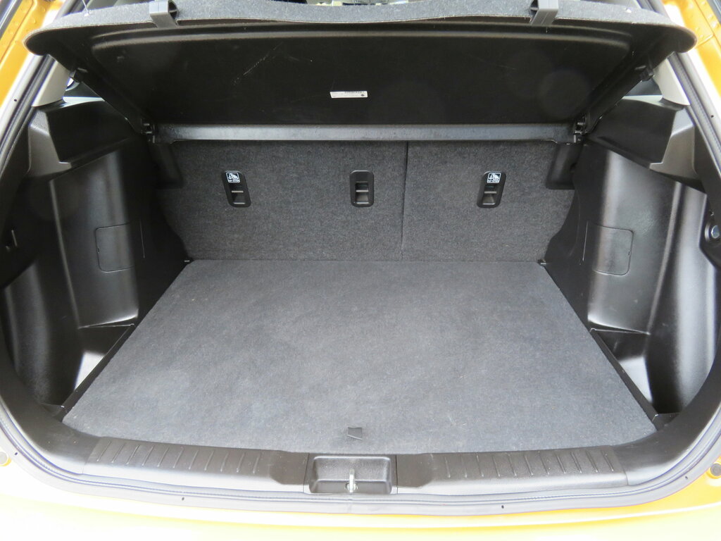 Suzuki Vitara Vitara Estate YO23AGV Yellow #6