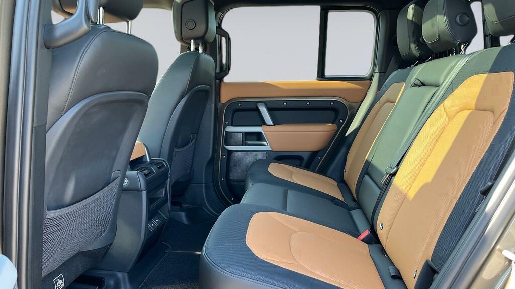 Land Rover Defender 110 2.0 P300 X-dynamic Hse 4Wd Euro 6 Ss  #4