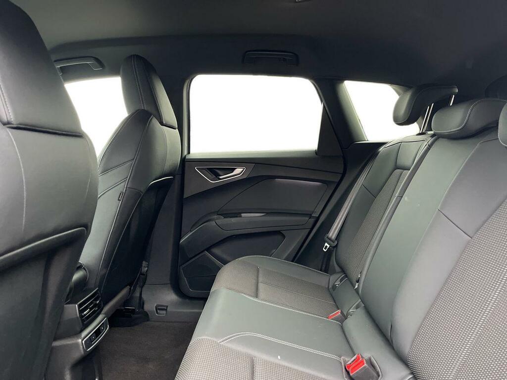 Audi Q4 E Tron 40 S Line 82Kwh LL23CNK Silver #4