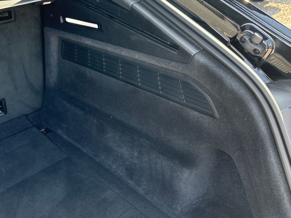 Audi SQ8 Suv Black #25