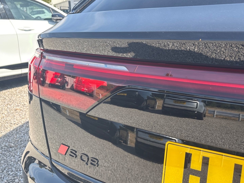Audi SQ8 Suv Black #24