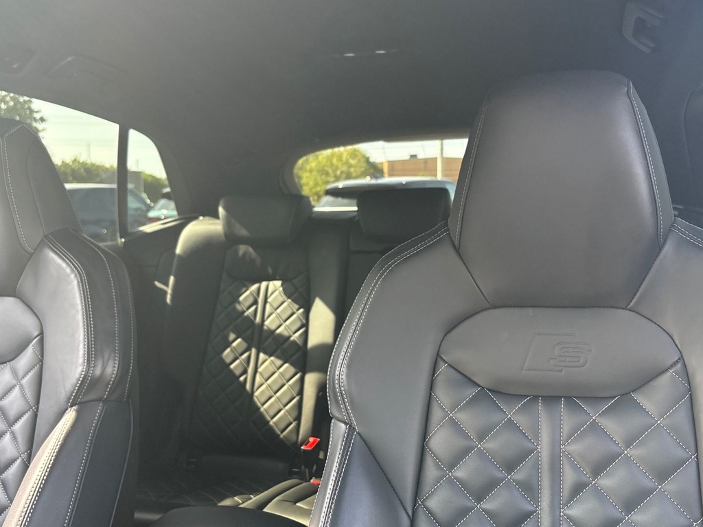 Audi SQ8 Suv Black #42