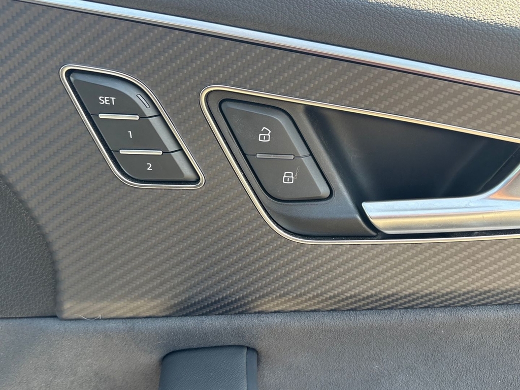 Audi SQ8 Suv Black #23