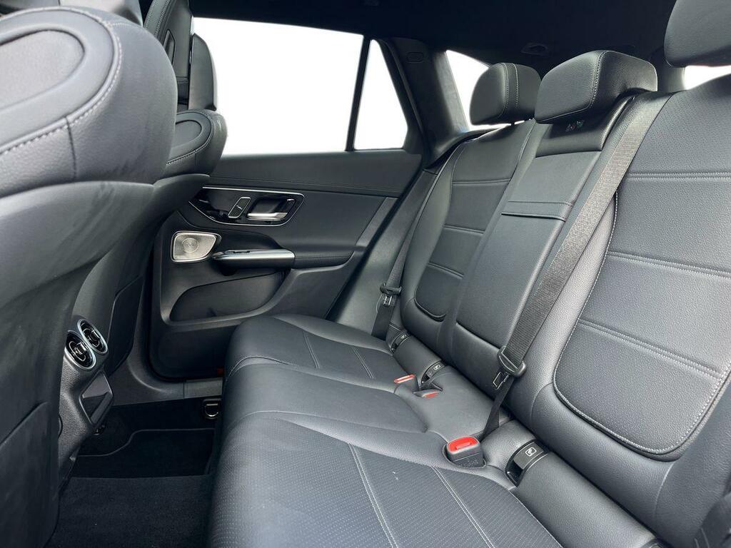Mercedes-Benz GLC Class 2.0 Glc300e 31.2Kwh Amg Line Premium Plus G-tron White #4