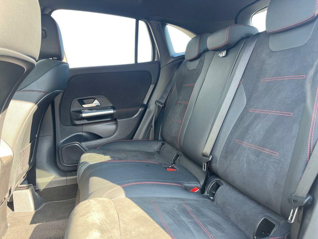 Mercedes-Benz GLA Class 2.0 Gla200d Amg Line Executive 8G-dct Euro 6 S Grey #4