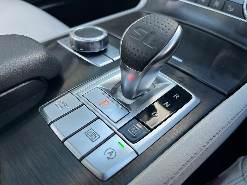 Mercedes-Benz SL Class Automatic White #40