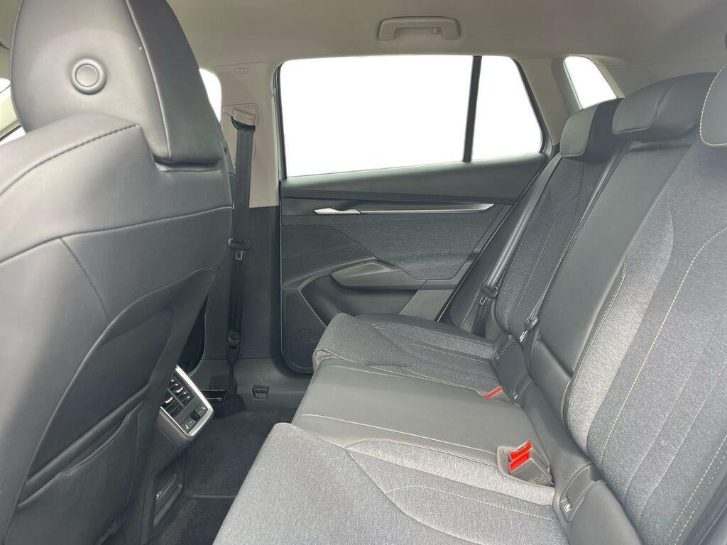 Skoda Elroq 82Kwh 85 Edition Silver #4