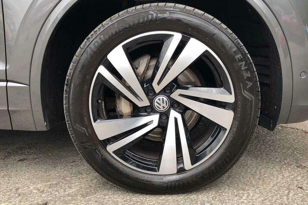 Volkswagen Touareg 3.0 Tdi V6 R-line Tech Tiptronic 4Motion Euro 6 S Grey #5