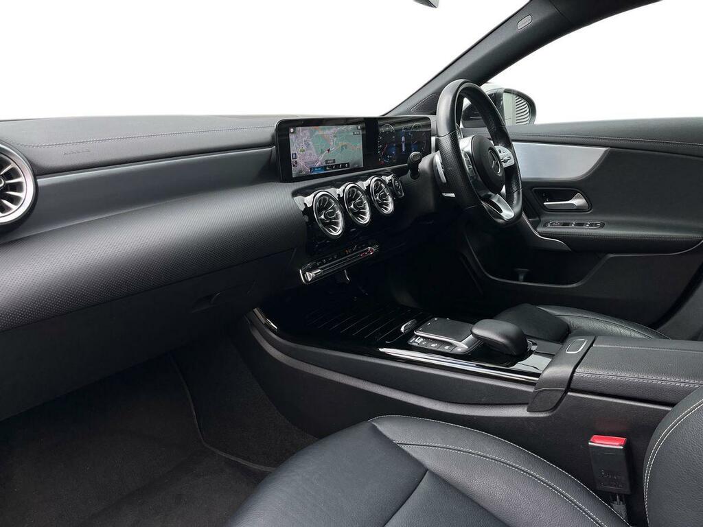 Mercedes-Benz CLA Class 1.3 Cla200 Amg Line Premium 2 Shooting Brake 7G- Black #3