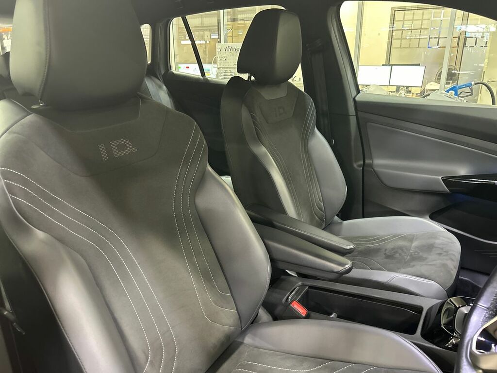 Volkswagen ID.4 150Kw Life Pro Performance 77Kwh Grey #40